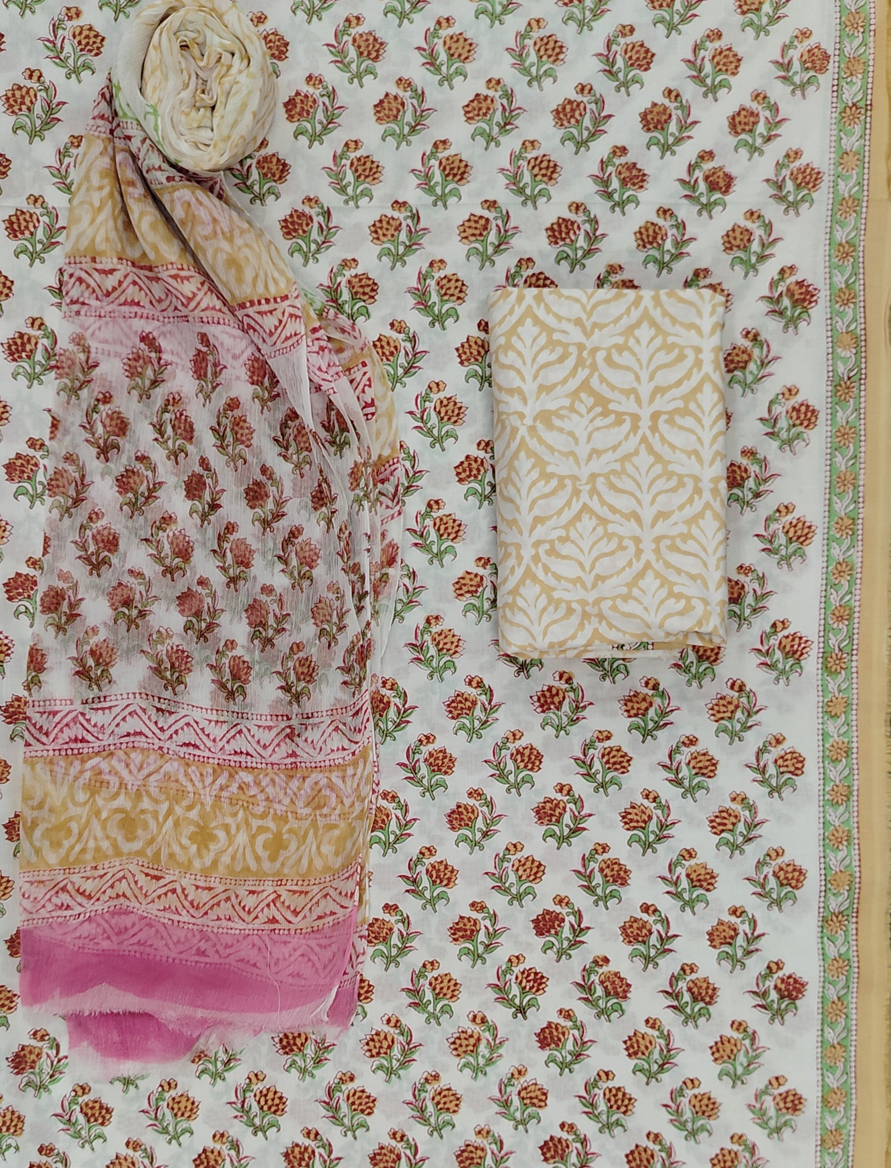 Block Printed Unstitched Dress Material With Chiffon Dupatta