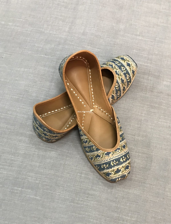 Block Printed Mojari For Women