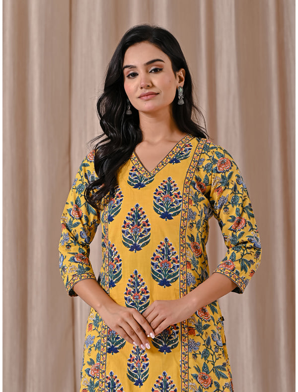 Yellow Block Printed Cotton Straight Fit Kurti
